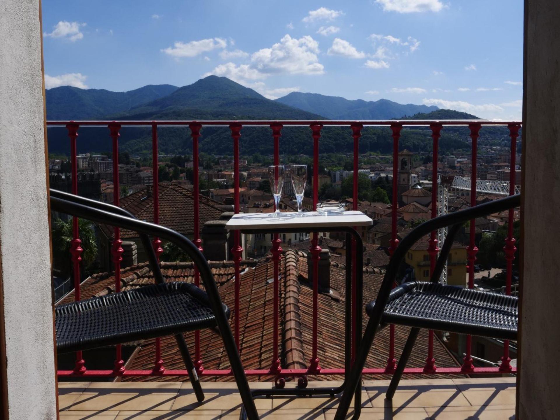 Appartamento Vista Lago Luino Εξωτερικό φωτογραφία